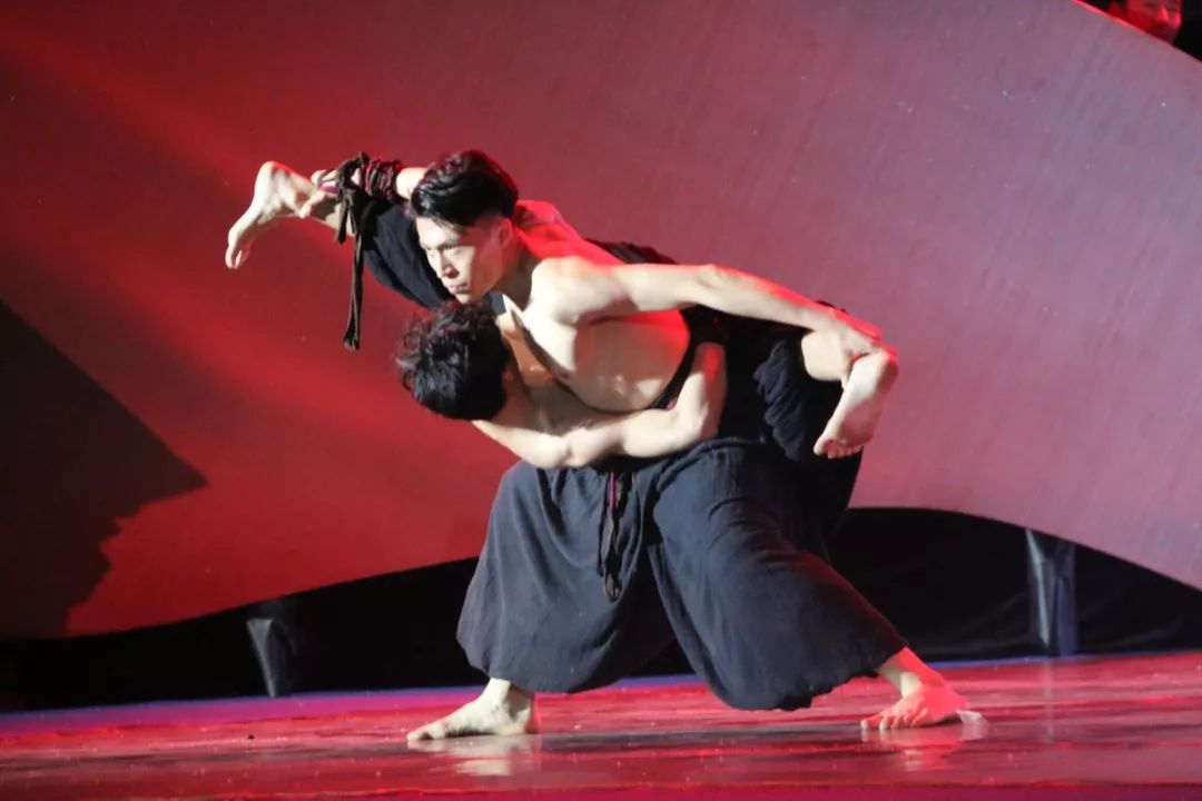 关于TOP10精彩瞬间：让你一次看个痛快的信息