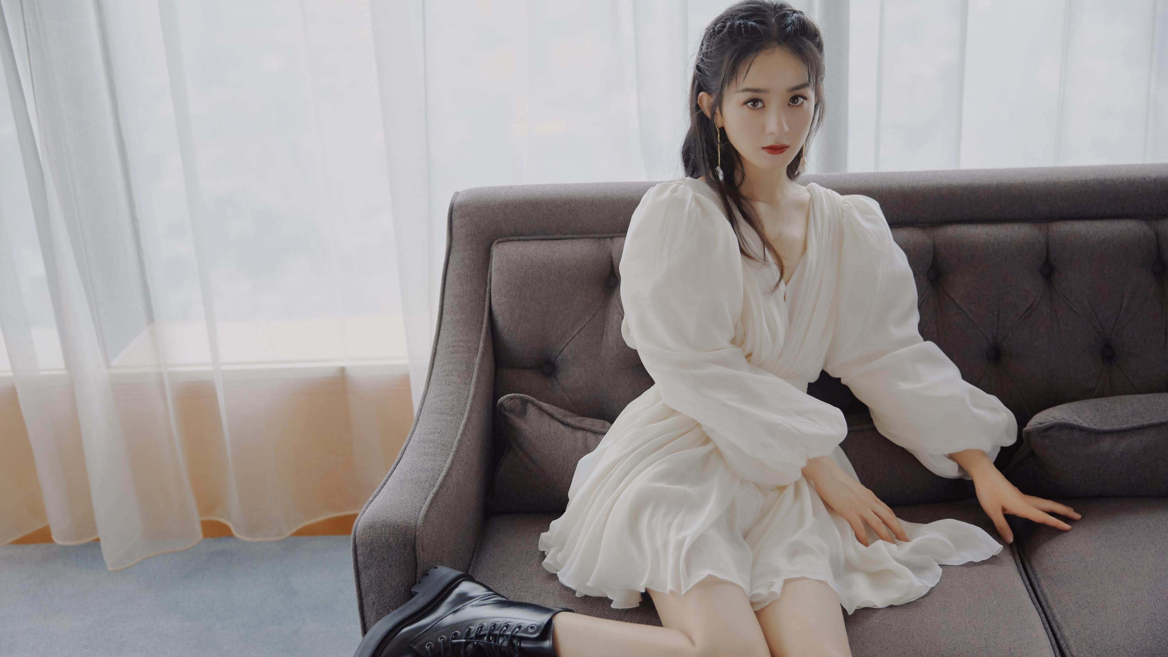 快船大胜步行者，东部决赛中乔治连续抢断建功，快船乔治打什么位置