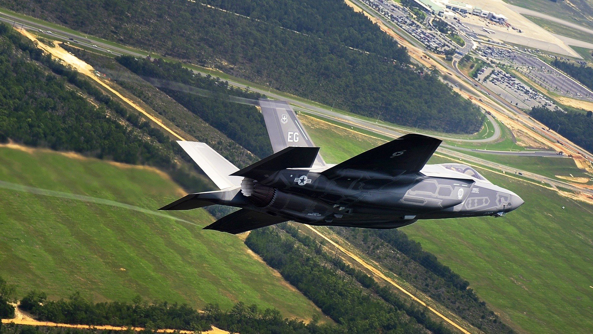 艾比·德尔福：以强硬防守和精准传球稳固南非队后场，艾比利德尔